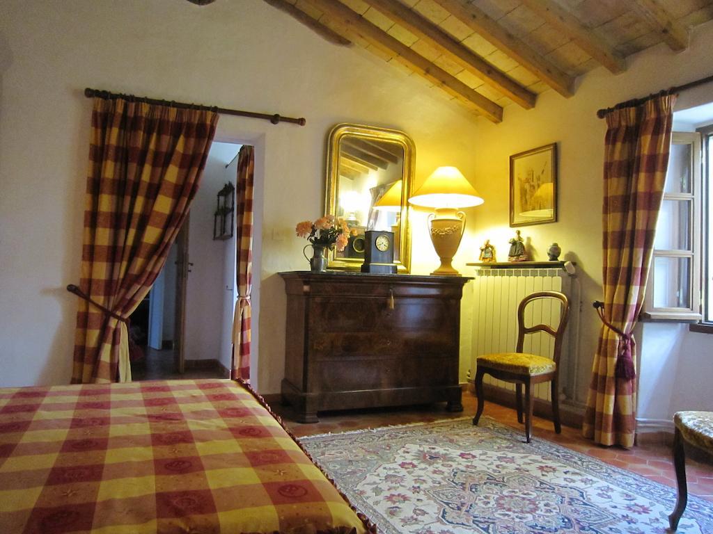 Bed and Breakfast La Frandomiere Saint-Martin-de-Londres Exterior foto
